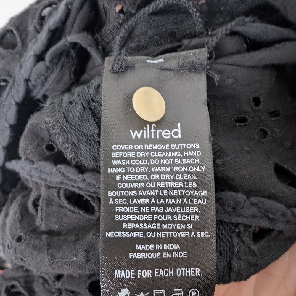 đ Aritzia Wilfred Crochet Sheer Cardigan Black - Picture 4 of 5